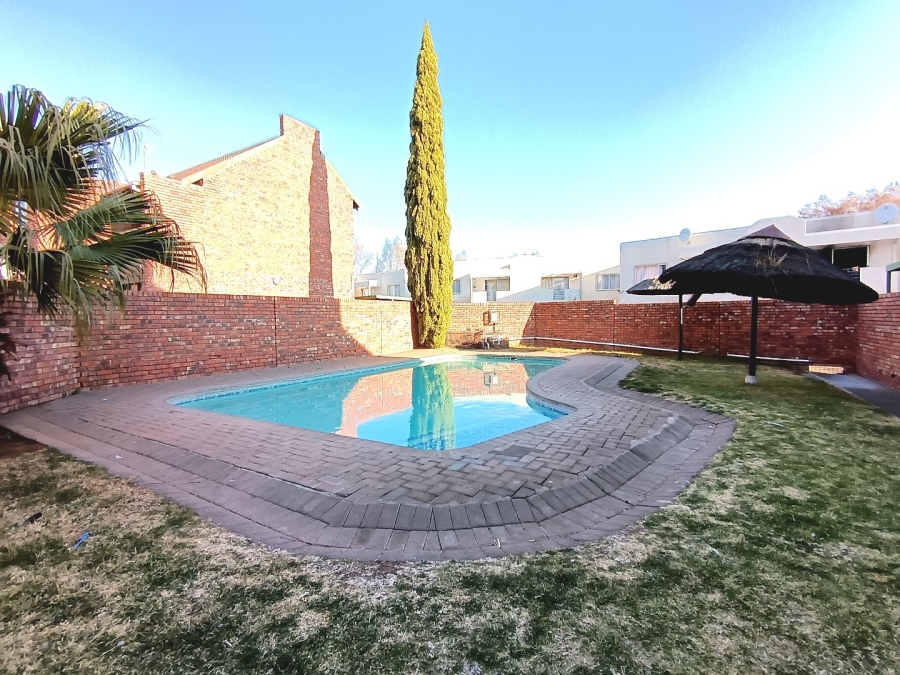 3 Bedroom Property for Sale in Langenhovenpark Free State
